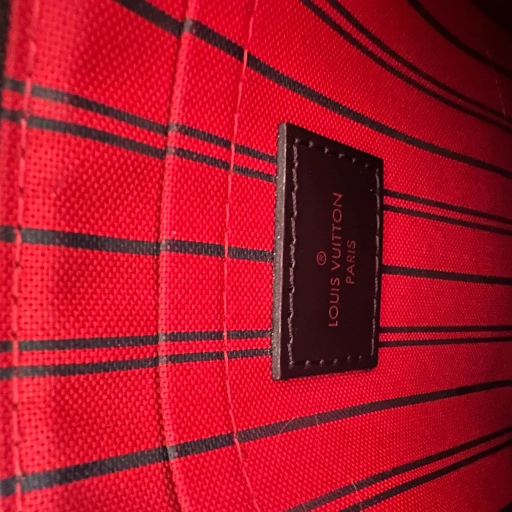Louis Vuitton Brown Checkered Tote - Picture 8 of 8